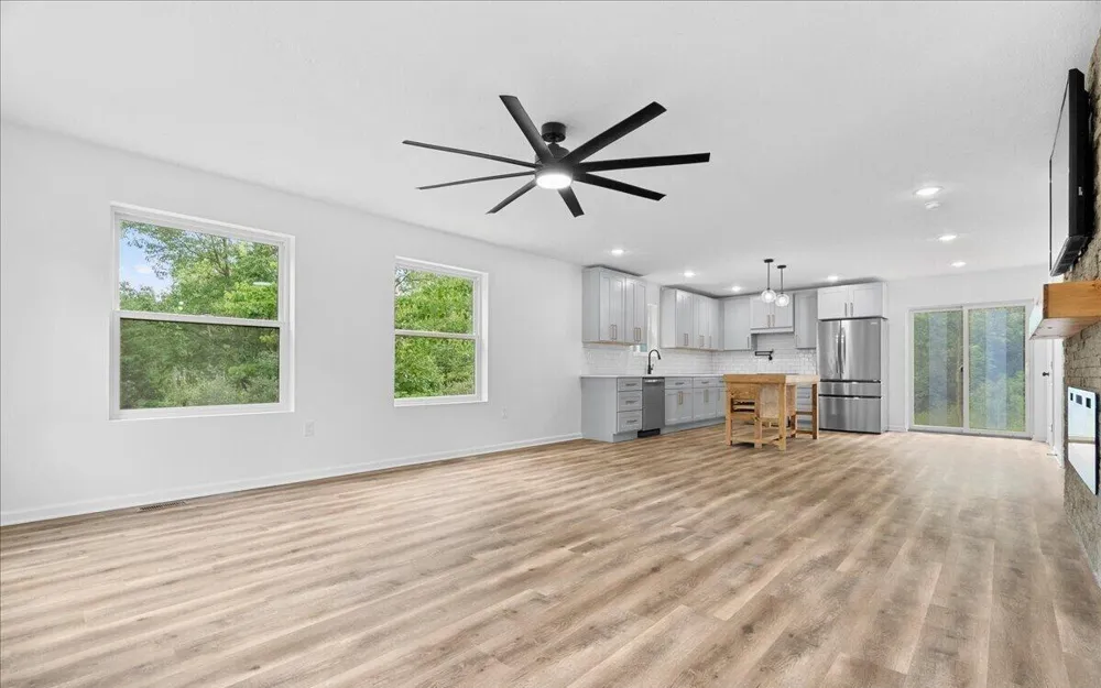 102 Mehl Street Leslie, MI 49251