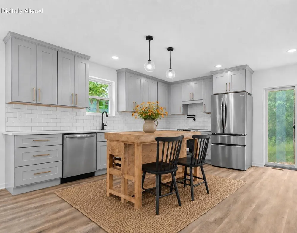 102 Mehl Street Leslie, MI 49251