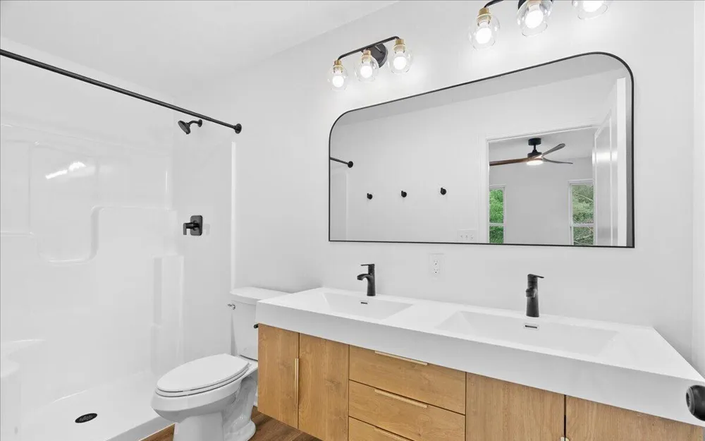 102 Mehl Street Leslie, MI 49251