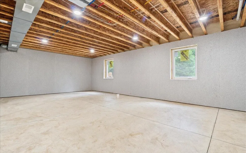 102 Mehl Street Leslie, MI 49251