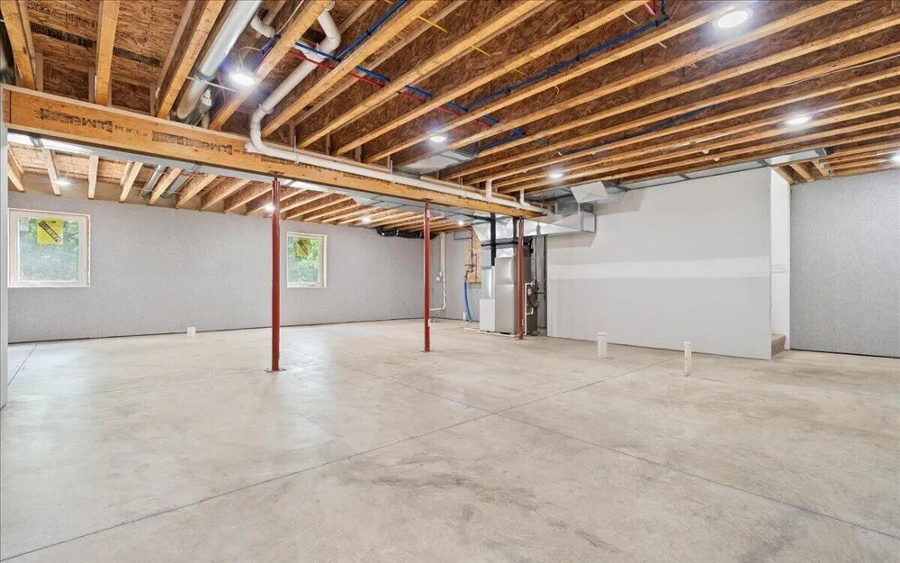 102 Mehl Street Leslie, MI 49251