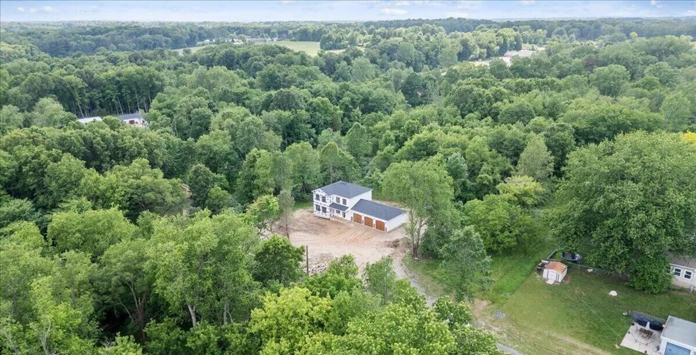 102 Mehl Street Leslie, MI 49251