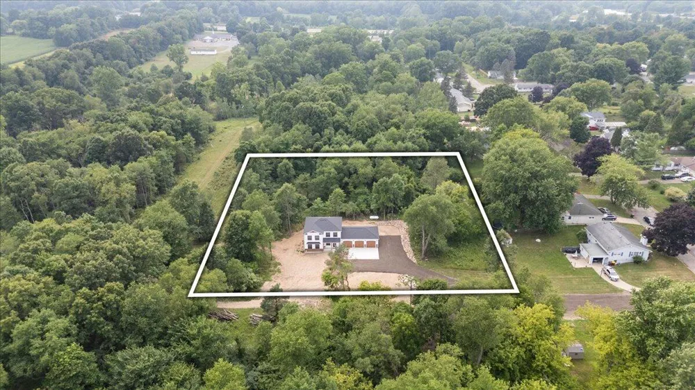 102 Mehl Street Leslie, MI 49251