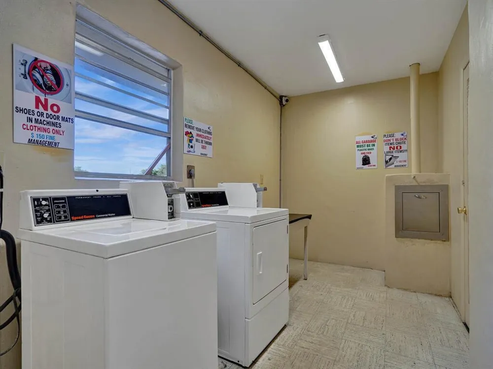 5041 W OAKLAND PARK BOULEVARD #111 Lauderdale Lakes, FL 33313