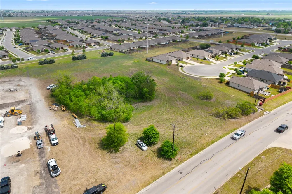 101 Mager Lane Hutto, TX 78634
