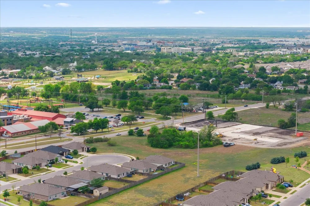 101 Mager Lane Hutto, TX 78634