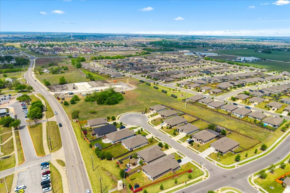 101 Mager Lane Hutto, TX 78634