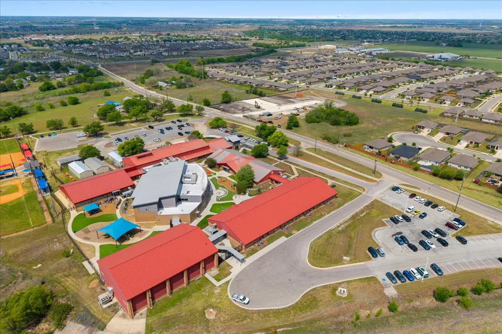 101 Mager Lane Hutto, TX 78634