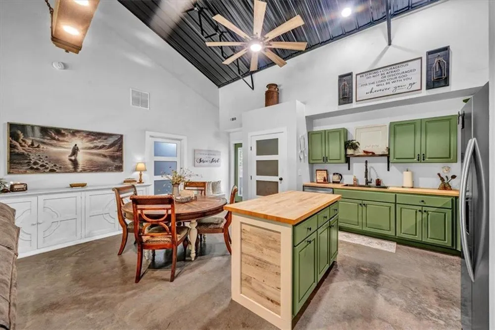 627 Johnstonville Road Barnesville, GA 30204