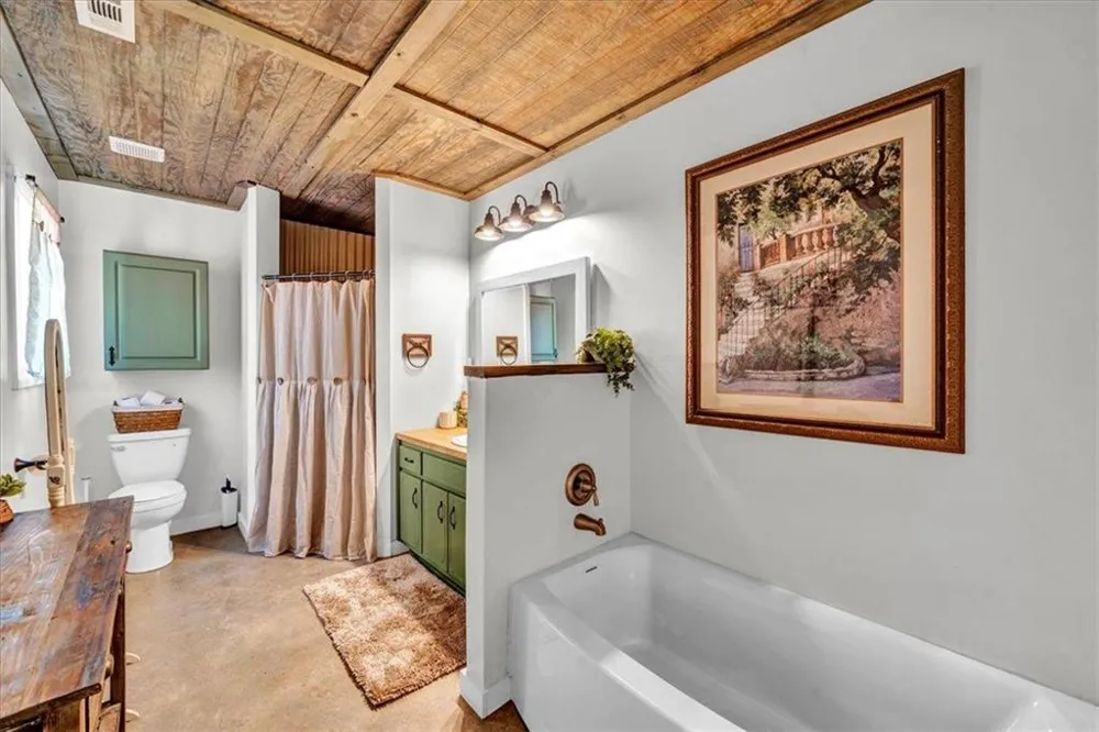 627 Johnstonville Road Barnesville, GA 30204