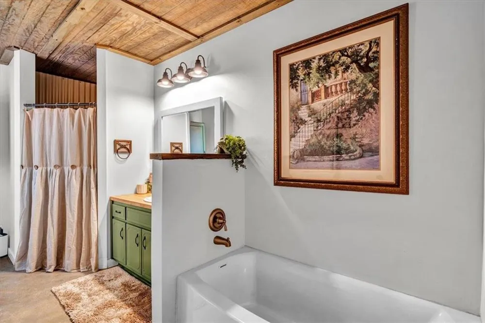 627 Johnstonville Road Barnesville, GA 30204
