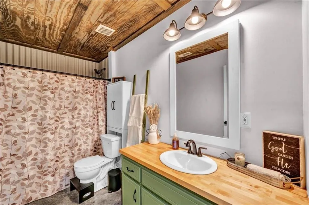 627 Johnstonville Road Barnesville, GA 30204