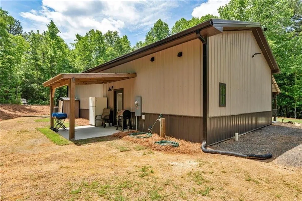 627 Johnstonville Road Barnesville, GA 30204