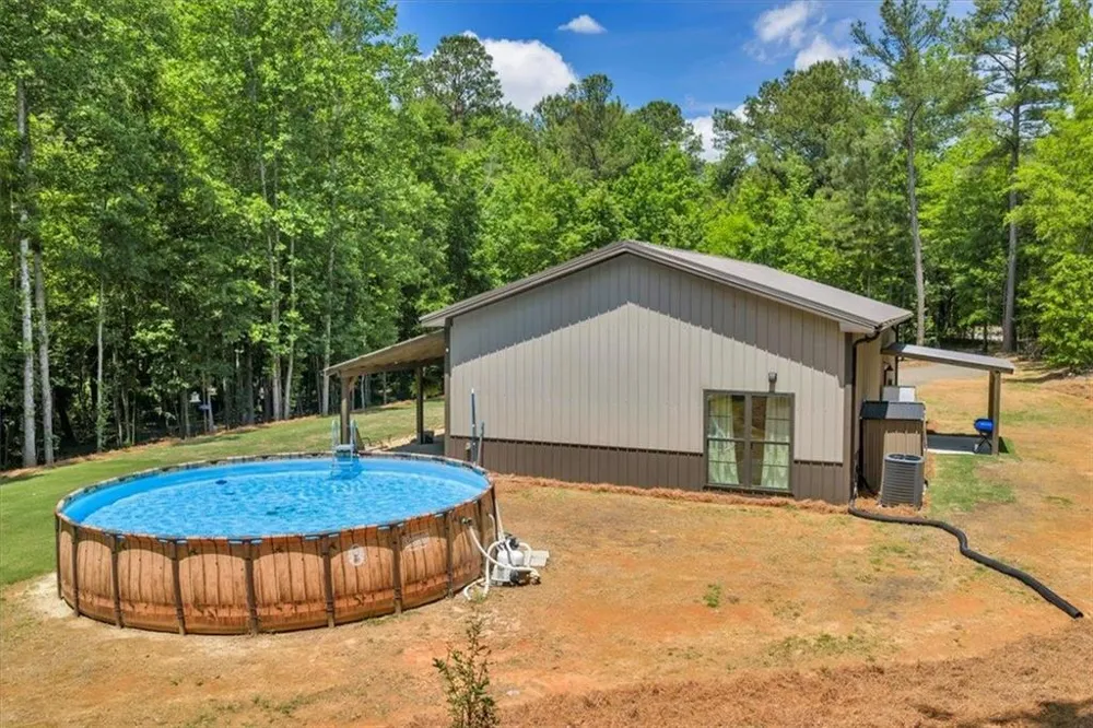 627 Johnstonville Road Barnesville, GA 30204