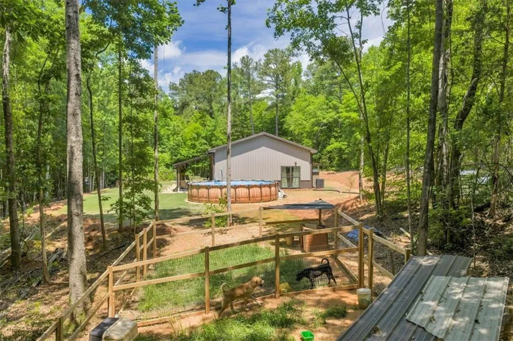 627 Johnstonville Road Barnesville, GA 30204