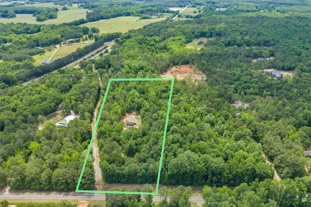 627 Johnstonville Road Barnesville, GA 30204