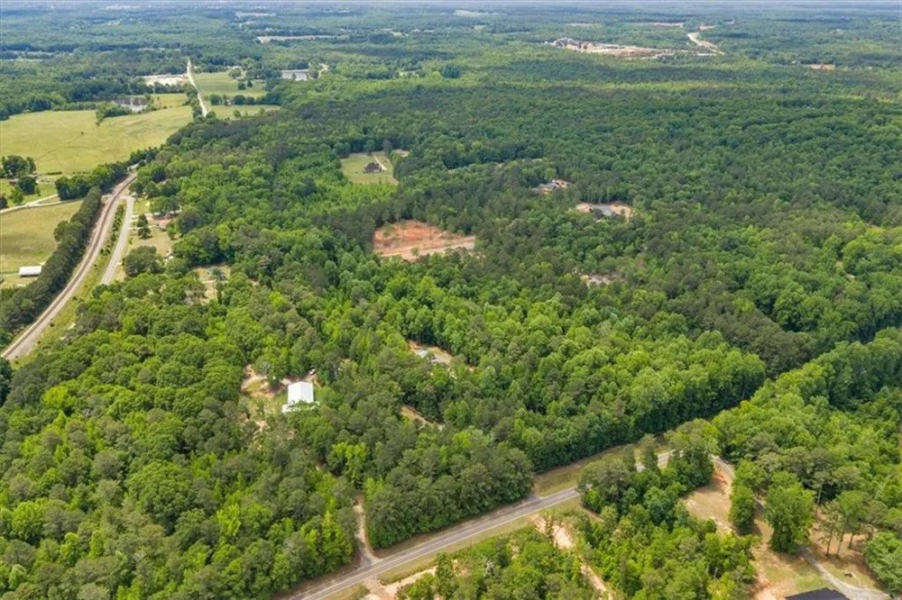627 Johnstonville Road Barnesville, GA 30204