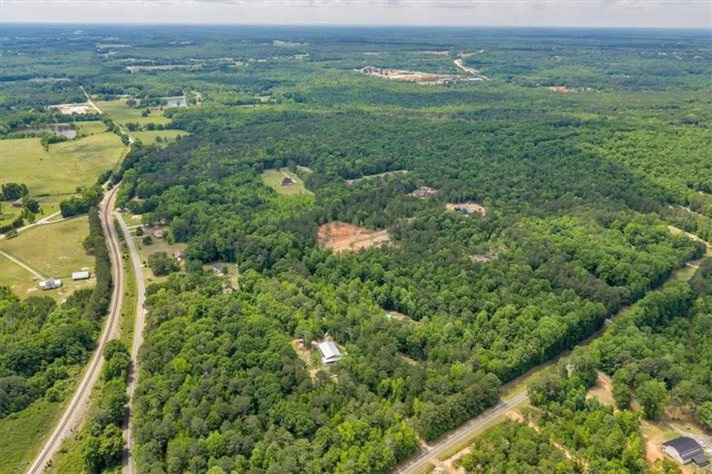 627 Johnstonville Road Barnesville, GA 30204