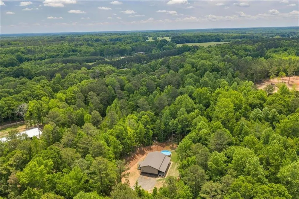 627 Johnstonville Road Barnesville, GA 30204