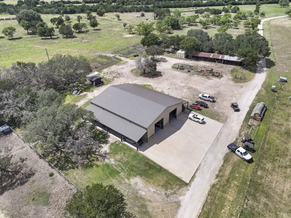 1042 Highway 174 Meridian, TX 76665