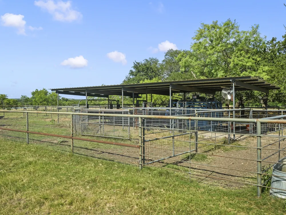 1042 Highway 174 Meridian, TX 76665