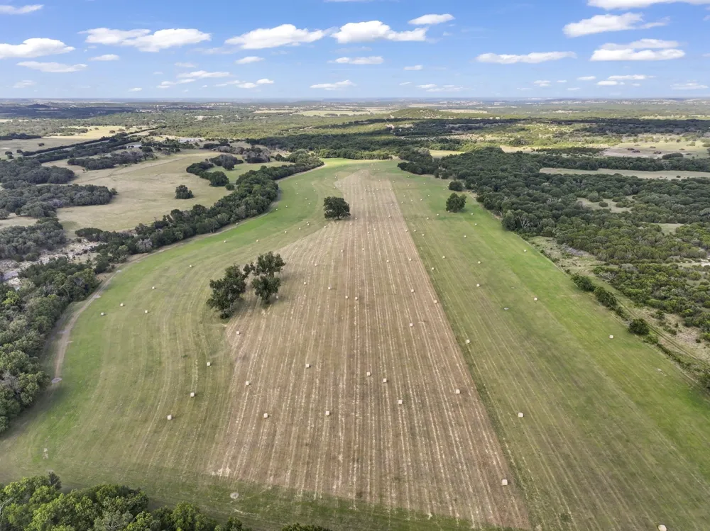 1042 Highway 174 Meridian, TX 76665