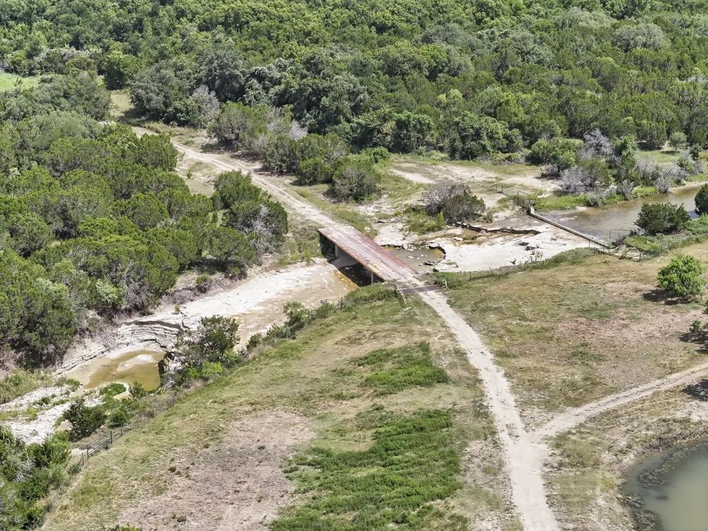 1042 Highway 174 Meridian, TX 76665