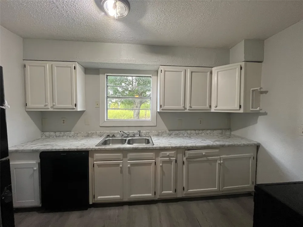 824 Nob Hill Road Quinlan, TX 75474