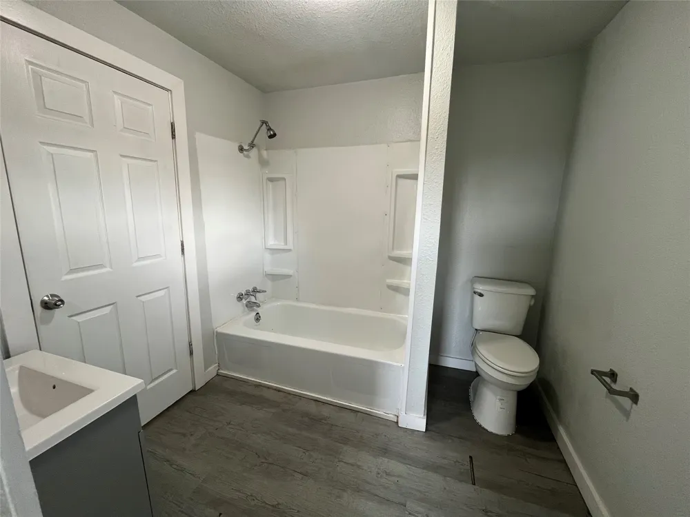 824 Nob Hill Road Quinlan, TX 75474