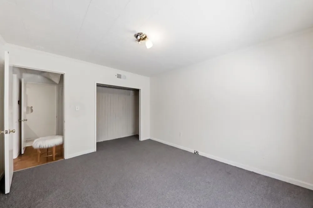 2032 Lyon Avenue Belmont, CA 94002