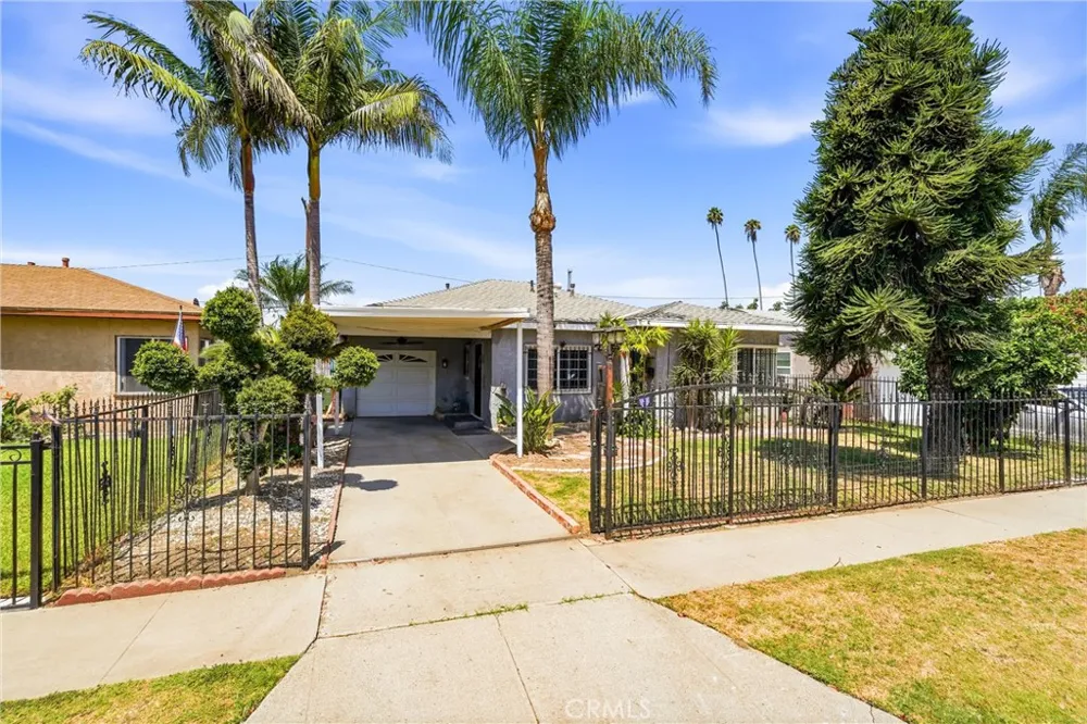 8563 Eglise Pico Rivera, CA 90660