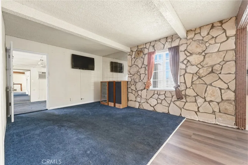 8563 Eglise Pico Rivera, CA 90660