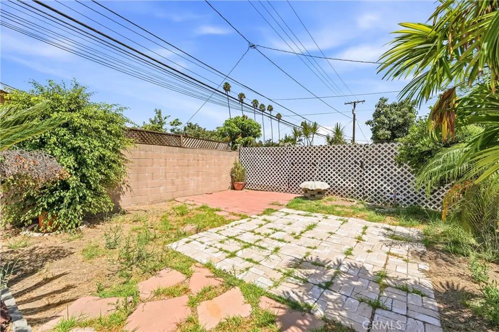 8563 Eglise Pico Rivera, CA 90660