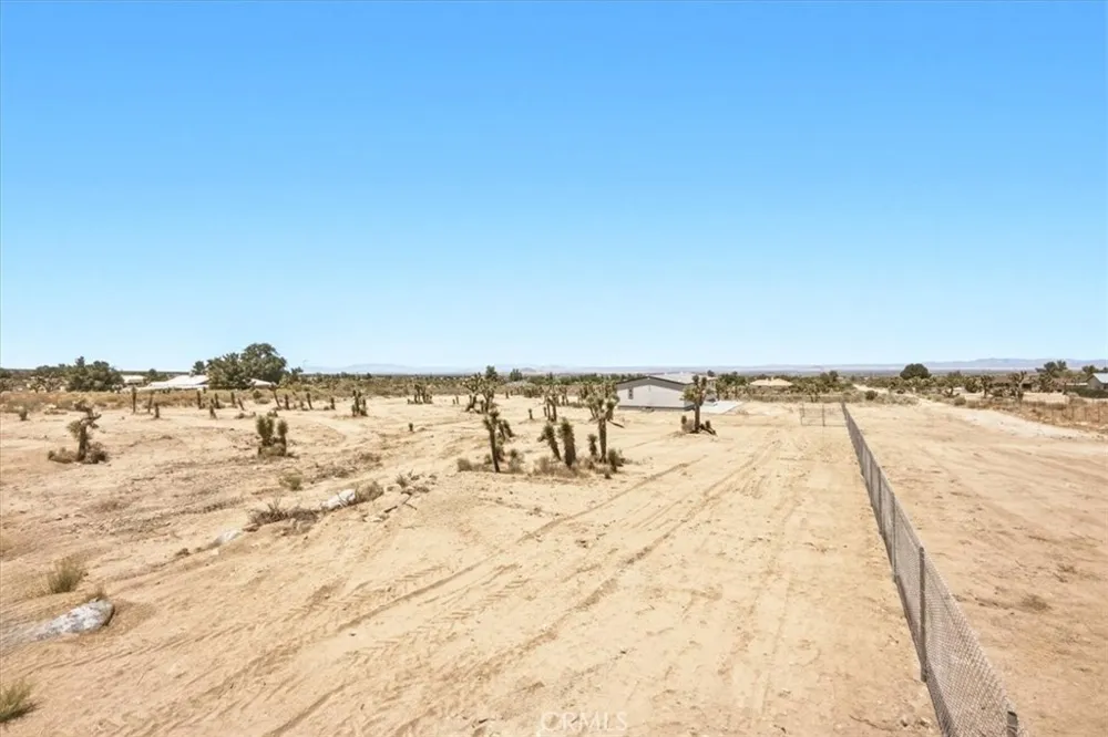 11074 Ponderosa Road Pinon Hills, CA 92372