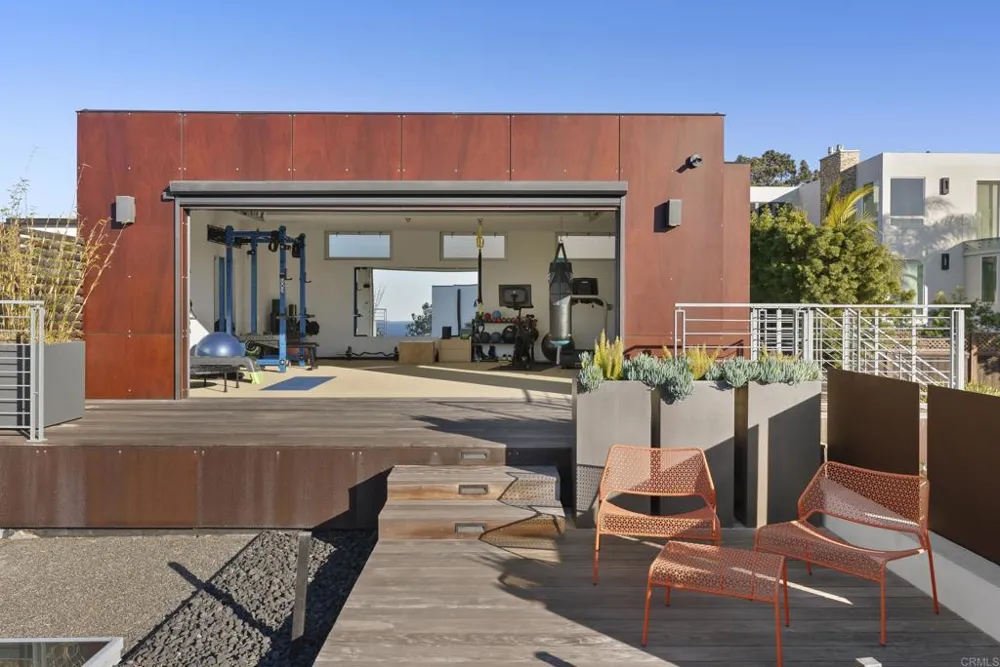13675 Pine Needles Dr. Del Mar, CA 92014