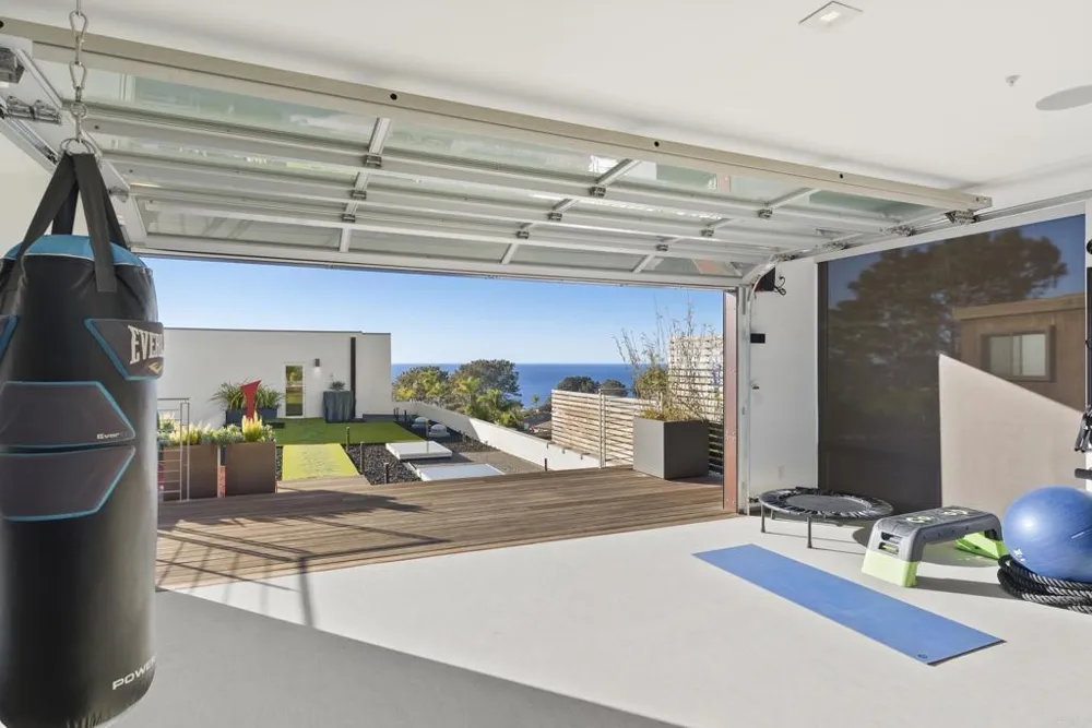 13675 Pine Needles Dr. Del Mar, CA 92014