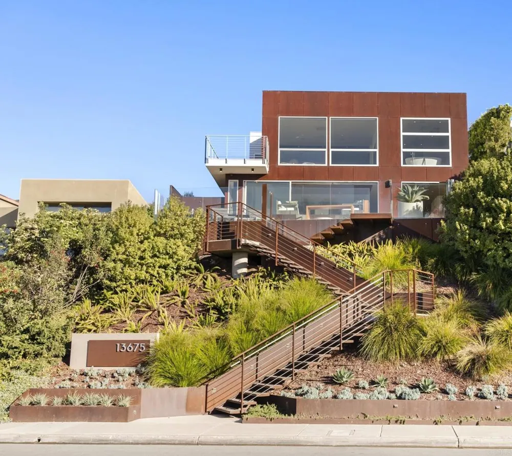 13675 Pine Needles Dr. Del Mar, CA 92014