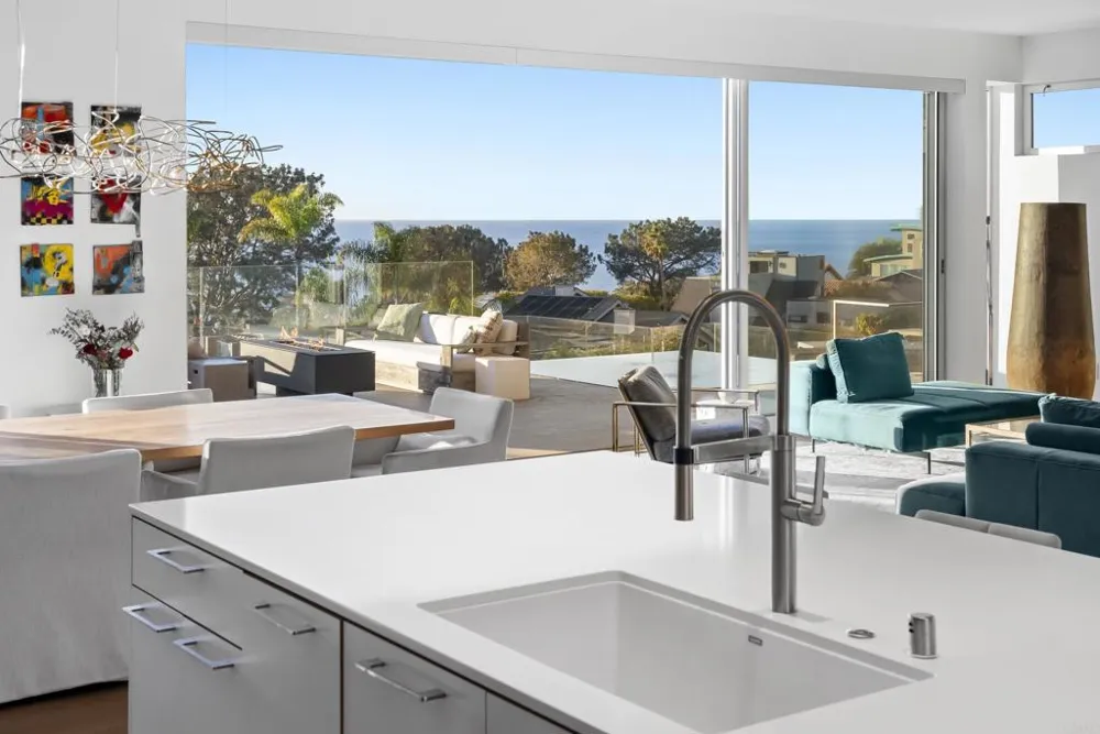 13675 Pine Needles Dr. Del Mar, CA 92014
