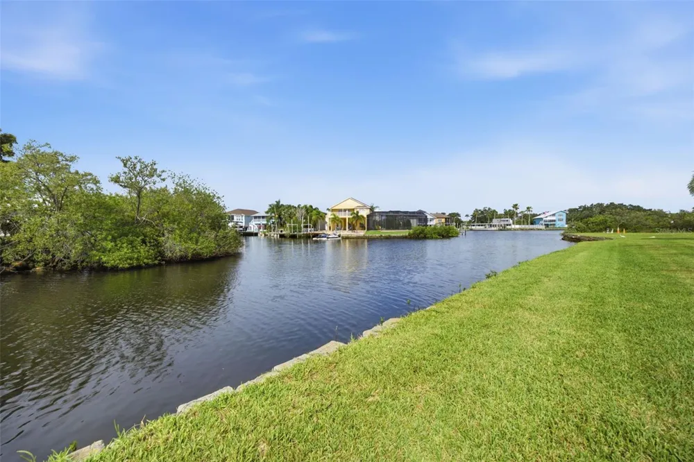 4555 MARINE PARKWAY #106 New Port Richey, FL 34652