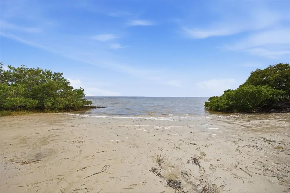 4555 MARINE PARKWAY #106 New Port Richey, FL 34652