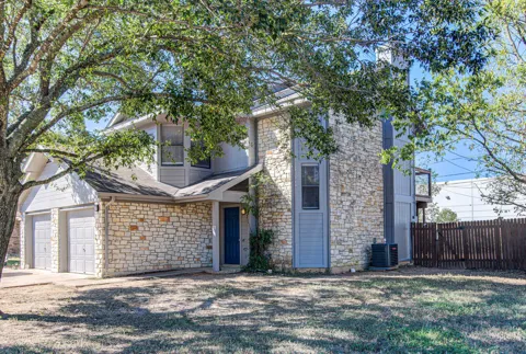 1205 Gregory Lane #1205
