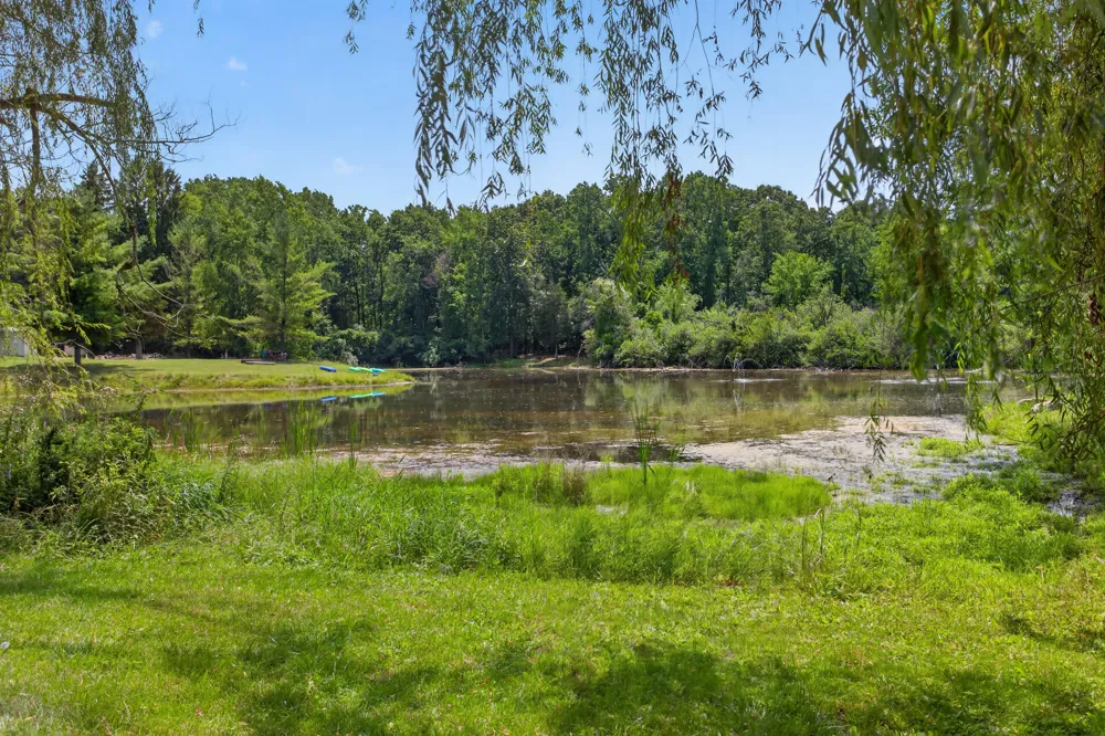 2367 Loomis Road Jackson, MI 49201
