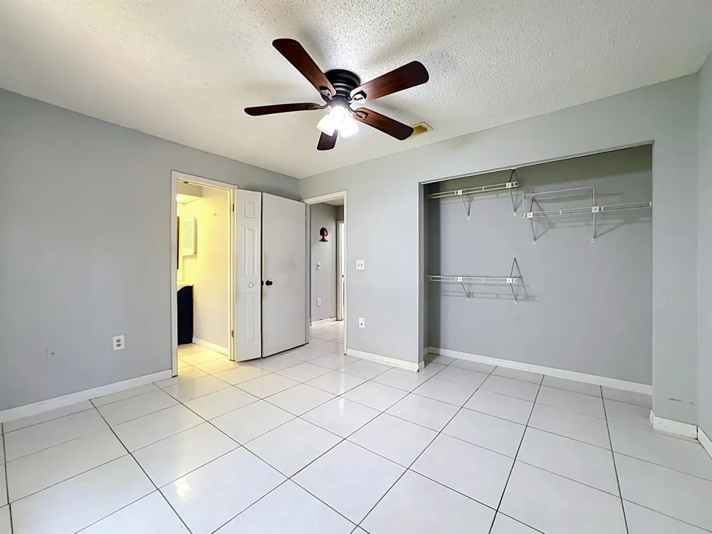 5354 ROYAL PALM AVENUE #5354 Sarasota, FL 34234