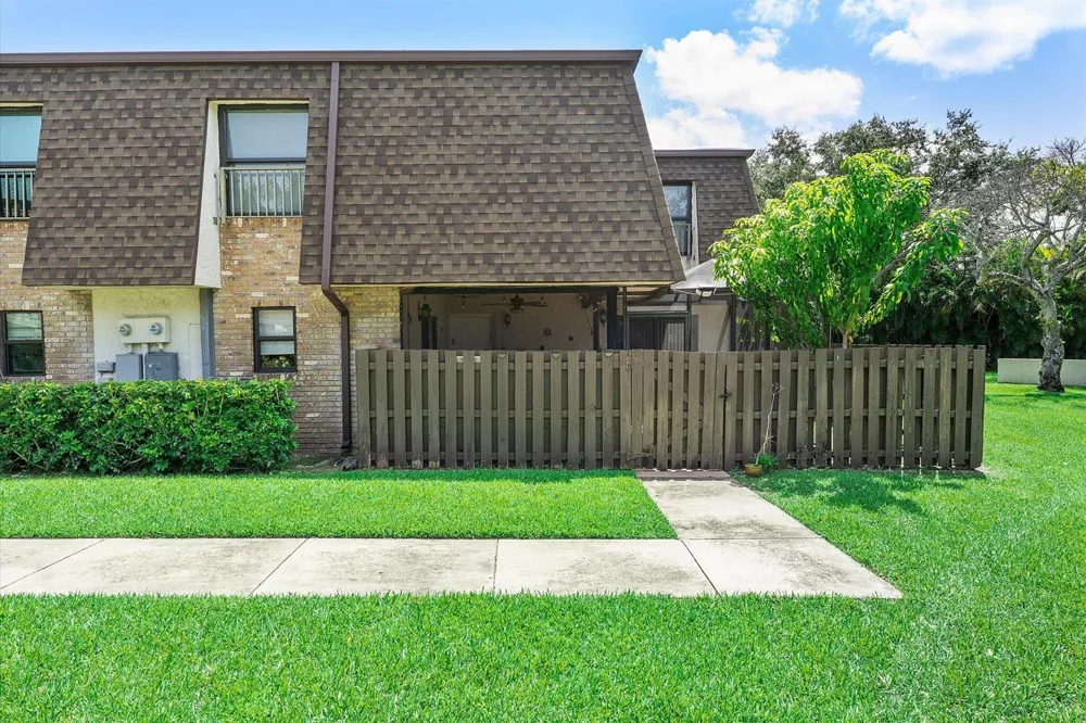 2562 NW 99TH AVENUE Coral Springs, FL 33065