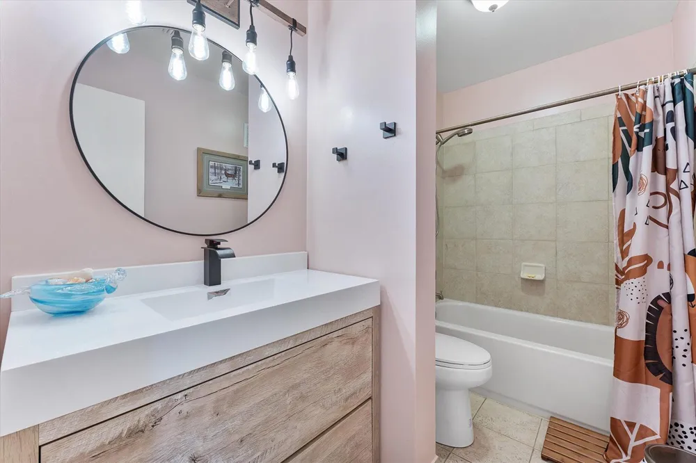 2562 NW 99TH AVENUE Coral Springs, FL 33065