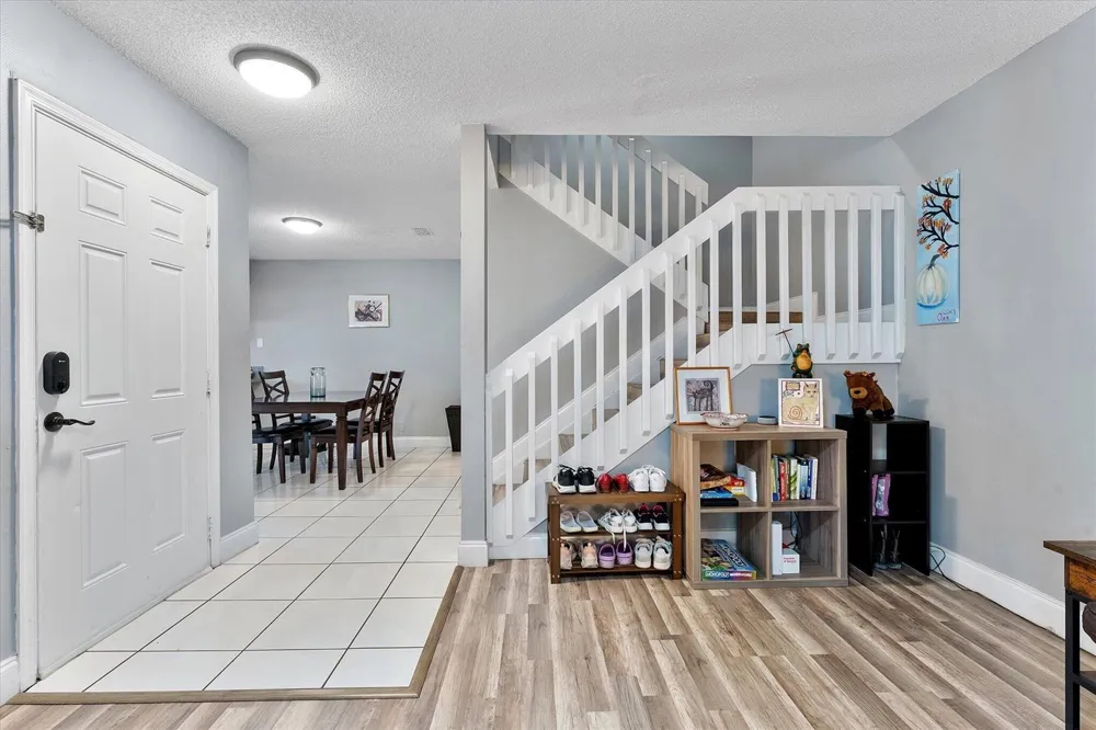 2562 NW 99TH AVENUE Coral Springs, FL 33065
