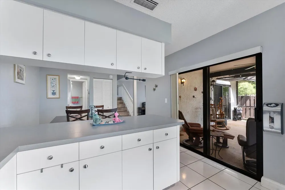 2562 NW 99TH AVENUE Coral Springs, FL 33065