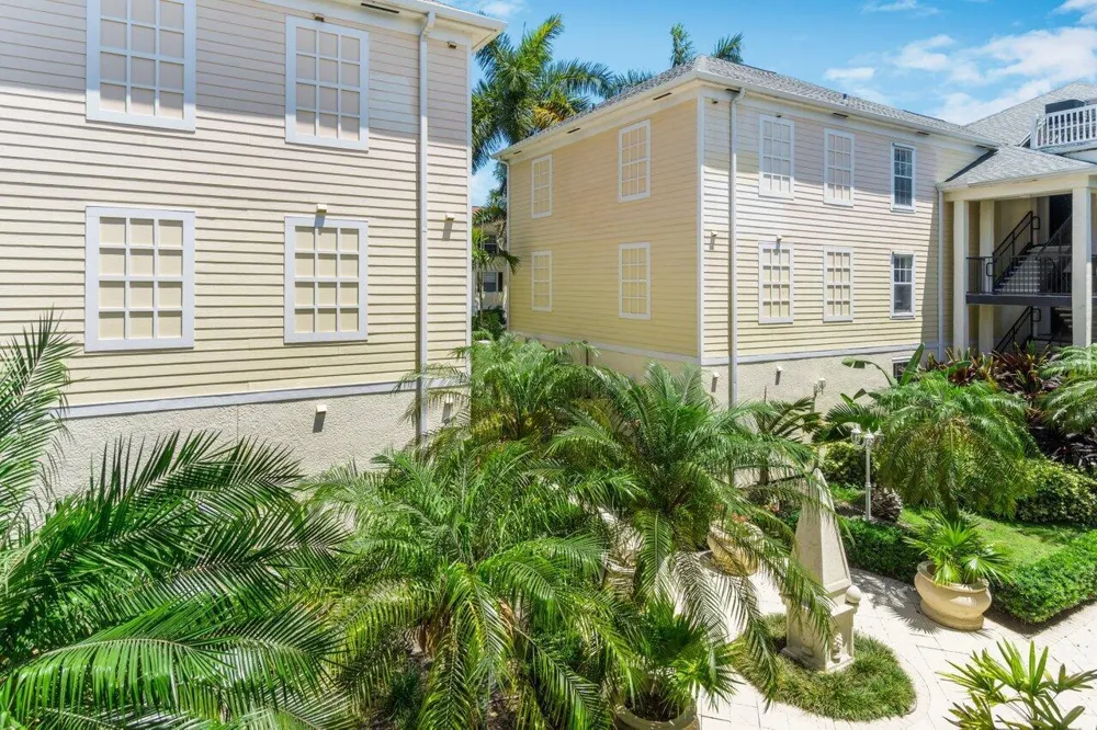 276 MURCIA DRIVE #213 Jupiter, FL 33458