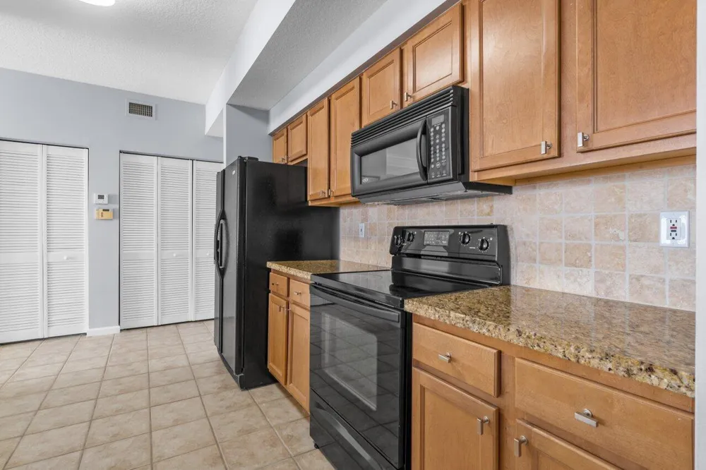 276 MURCIA DRIVE #213 Jupiter, FL 33458