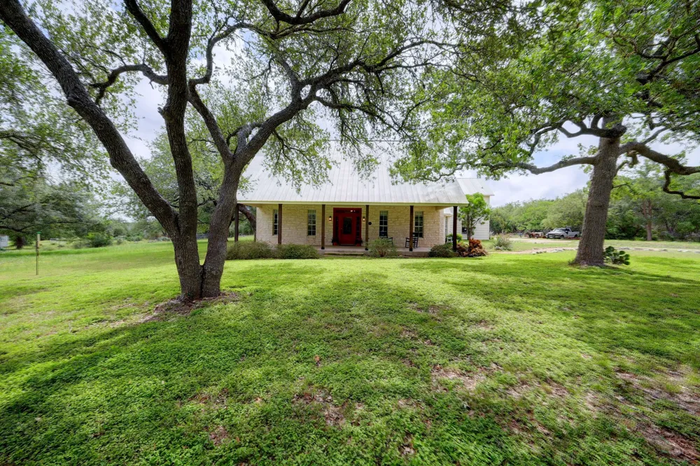 364 Nameless Road Driftwood, TX 78619